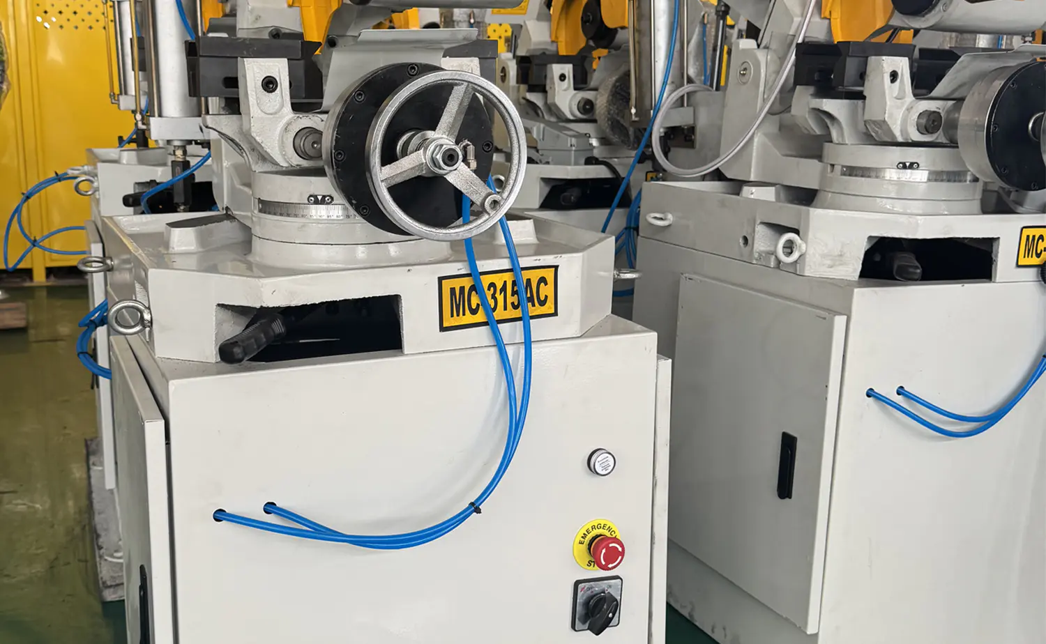 AC Series Air-Operated Semi-Automatic Pipe Secans Machina