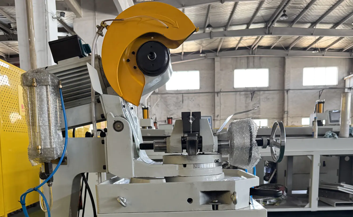 AC Series Air-Operated Semi-Automatic Pipe Secans Machina