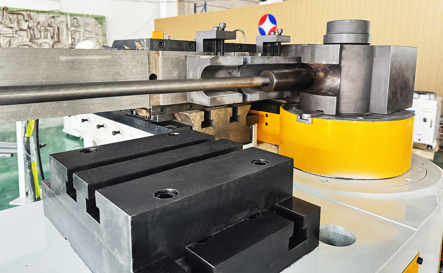 NC M Series Hydraulica Tube Inflexio Machina cum Mandrel Control NC M Series Hydraulica Tube Inflexio Machina cum Mandrel Control