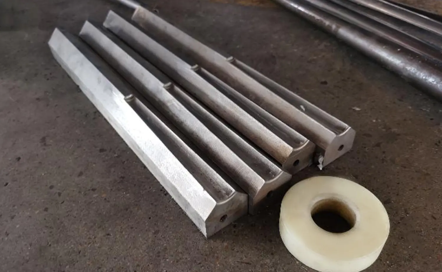 ZTM-50/60/76/114 Multi-Material Applicable Semi-Automatic Taper Tube Reducing Machina ZTM-50/60/76/114 Multi-Material Applicable Semi-Automatic Taper Tube Reducing Machina