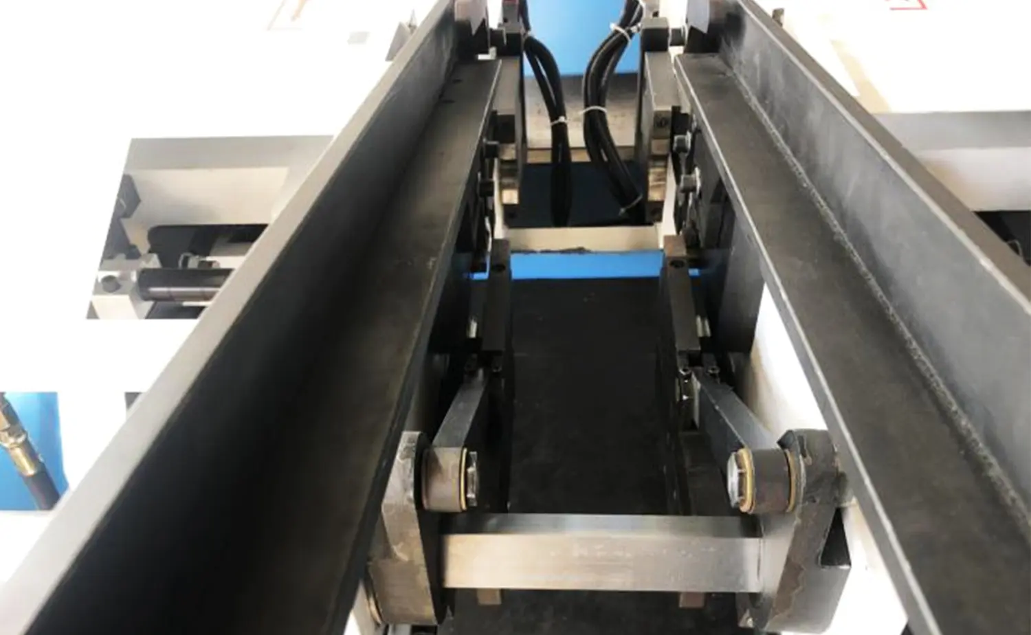 DEF PV Series Duplex Caput Hydraulic Tube Chamfering Machine