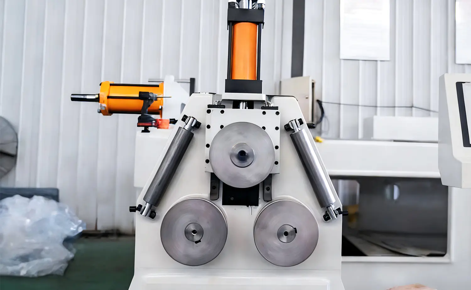 High Precision CNC Tube Roll Inflexio Machina