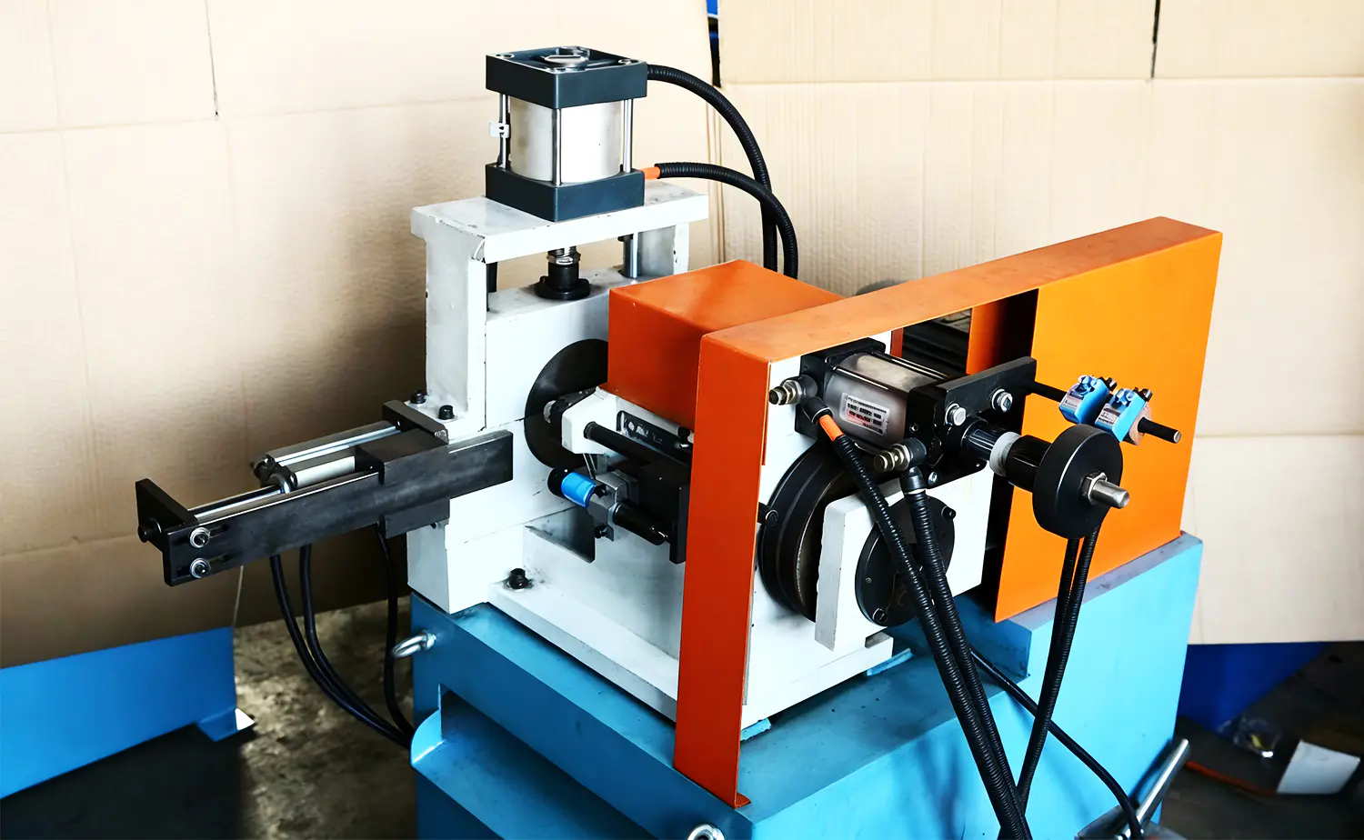 EF AC Series High Precision Single Head tube Chamfering Machine