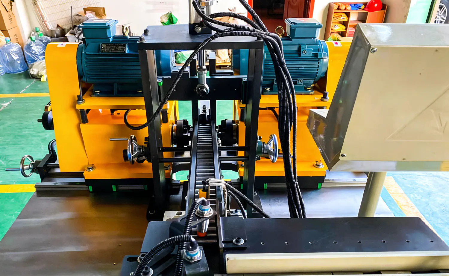 DEF50PVS Servo Tube Chamfering Machina brevi metallo et PVC Tubuli