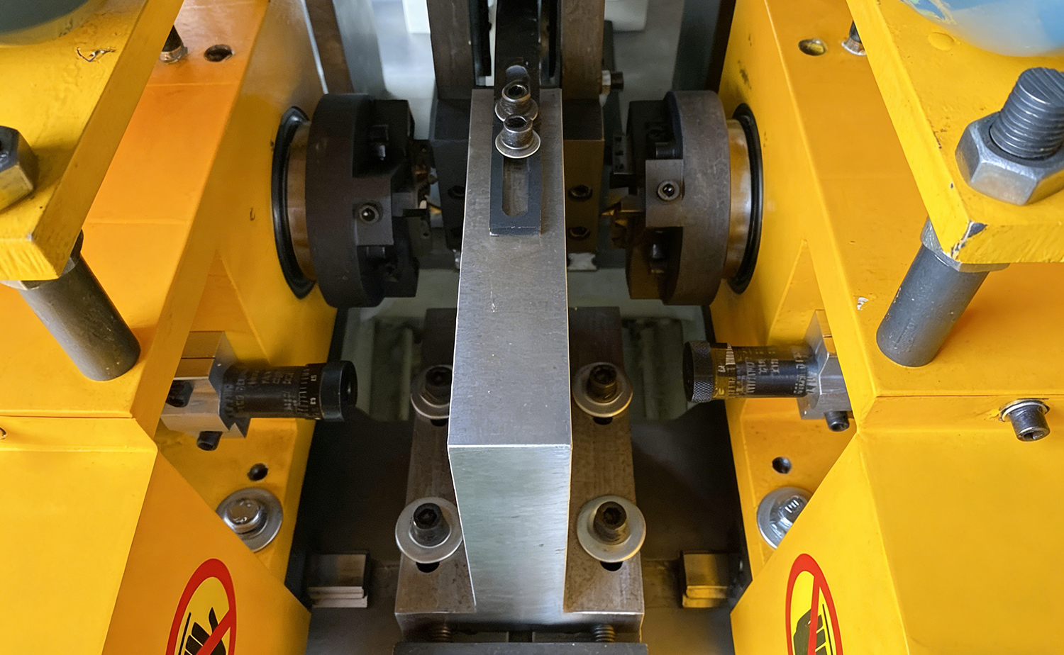 DEF50PVS Servo Tube Chamfering Machina brevi metallo et PVC Tubuli