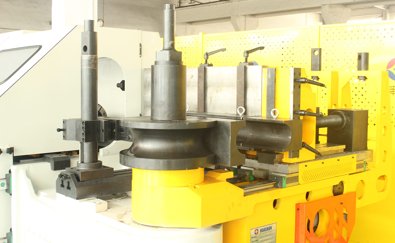 CNC M Series Automatic Multi-Radius Tube Machina